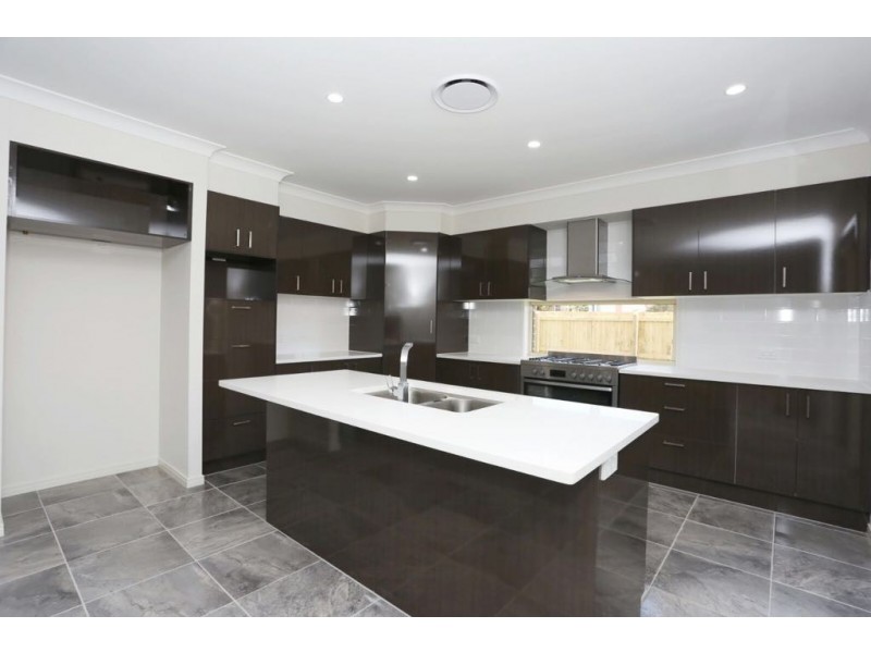 39 Wattlebrush Court, Murrumba Downs QLD 4503