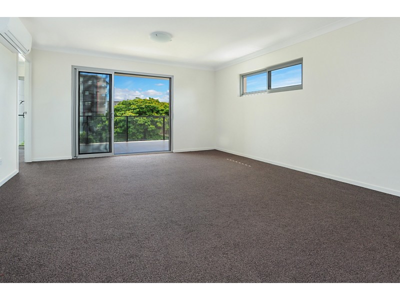 42 Curwen Terrace, Chermside QLD 4032