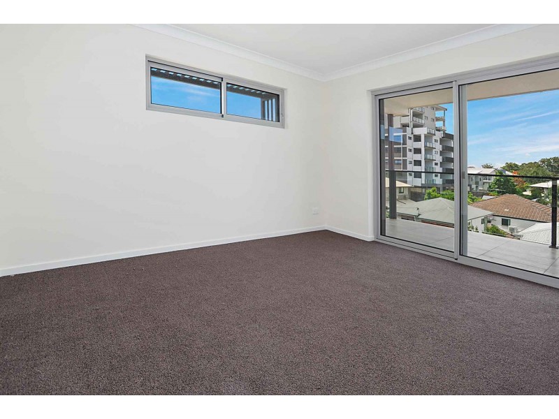 42 Curwen Terrace, Chermside QLD 4032