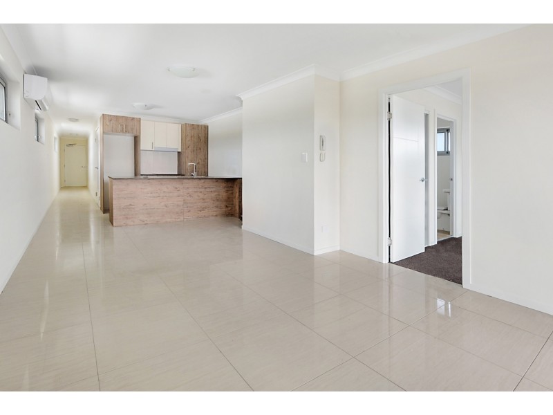 42 Curwen Terrace, Chermside QLD 4032