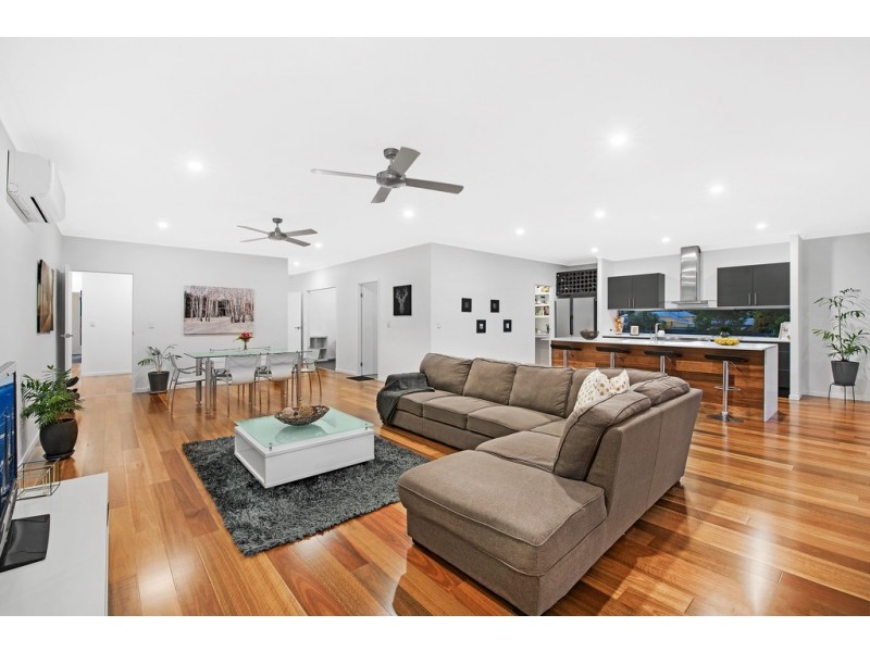 102 Queenstown Avenue, Boondall QLD 4034