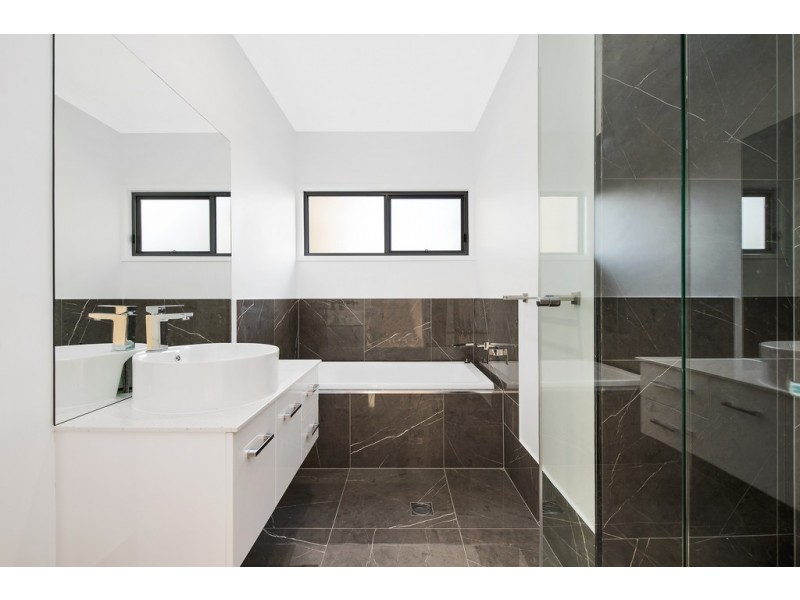 102 Queenstown Avenue, Boondall QLD 4034