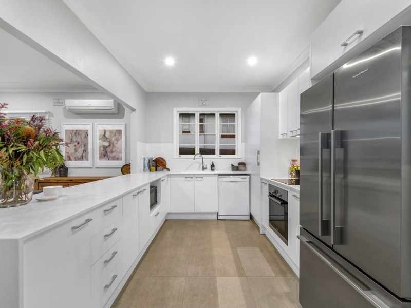 126 Hamilton Road, Wavell Heights QLD 4012