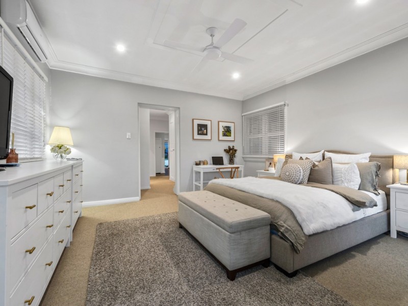 126 Hamilton Road, Wavell Heights QLD 4012