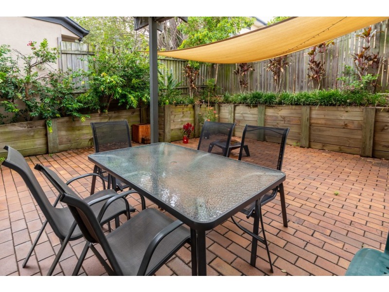 2/9 Western Avenue, Chermside QLD 4032