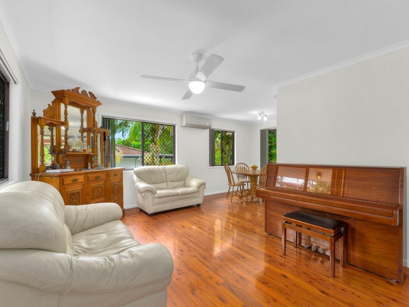 35 Teenan Street, Ferny Hills QLD 4055