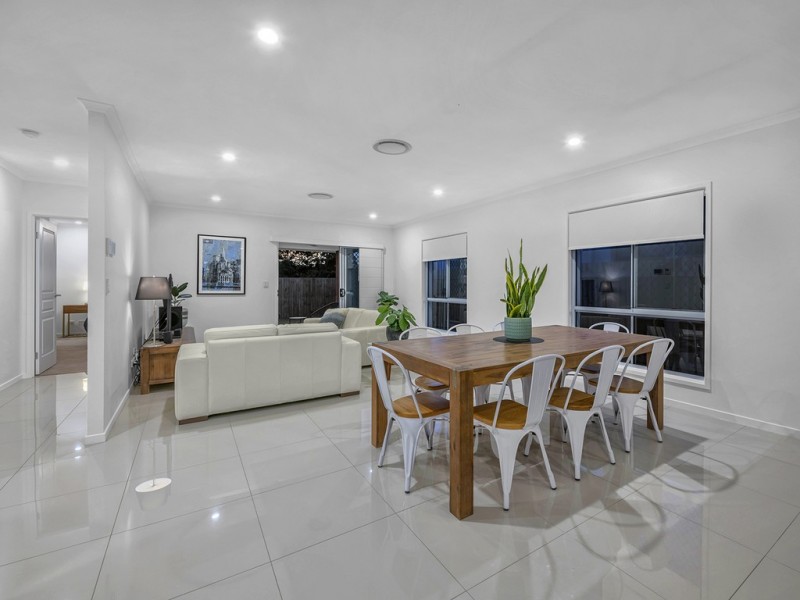 14 Kevpat Place, Nudgee QLD 4014