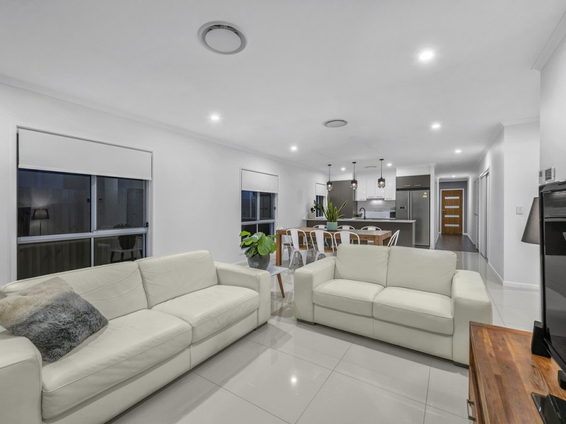 14 Kevpat Place, Nudgee QLD 4014