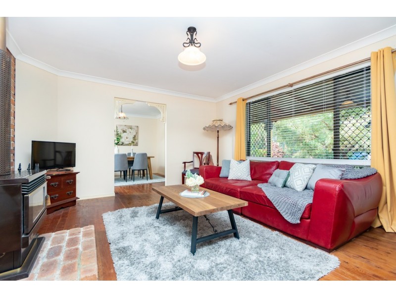 8 Bloodwood Court, Rothwell QLD 4022