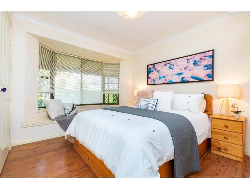 8 Bloodwood Court, Rothwell QLD 4022