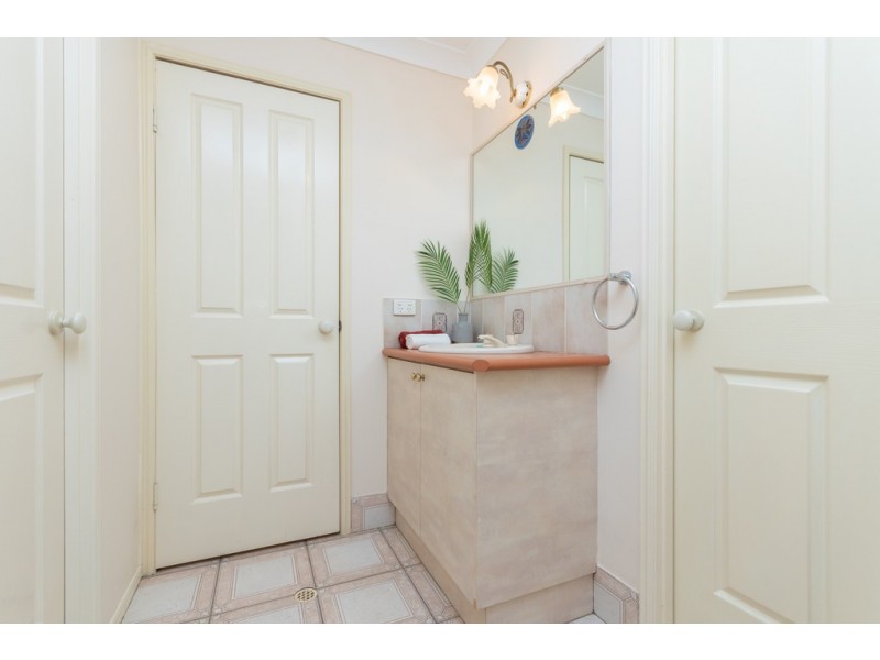 8 Bloodwood Court, Rothwell QLD 4022