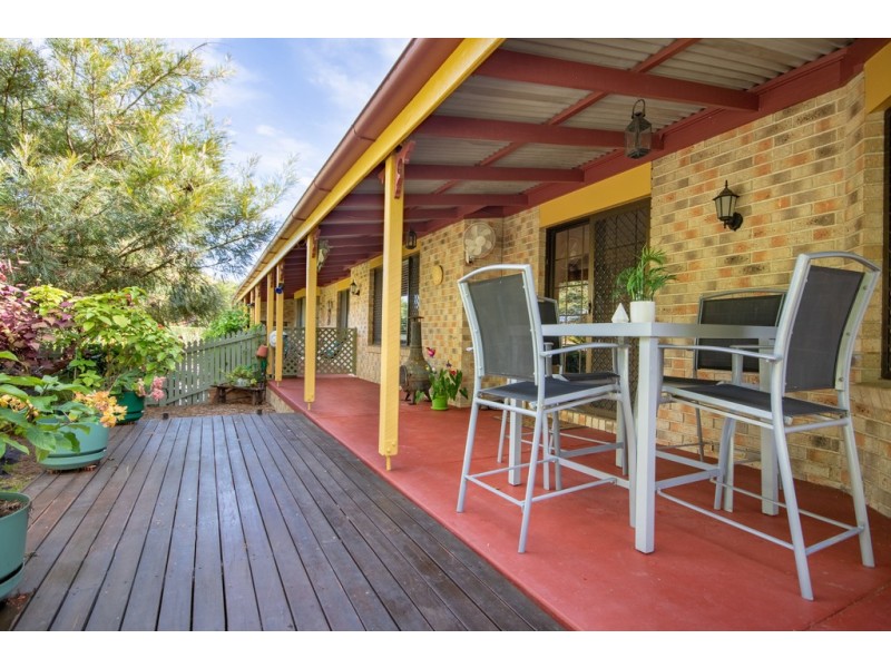 8 Bloodwood Court, Rothwell QLD 4022