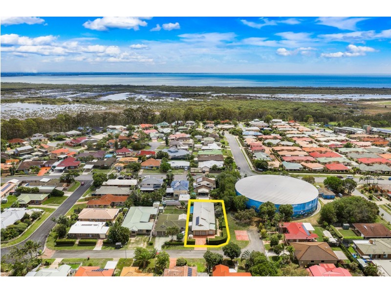 8 Bloodwood Court, Rothwell QLD 4022