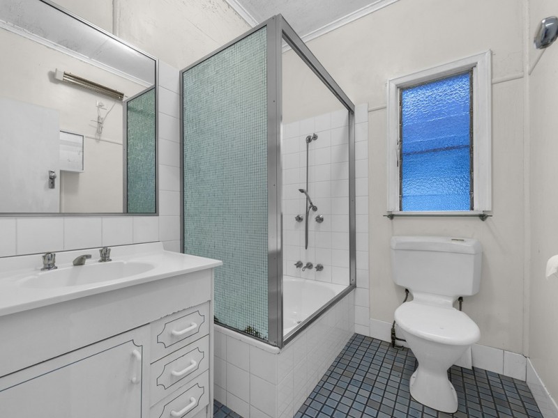 2 Westhoff Road, Northgate QLD 4013