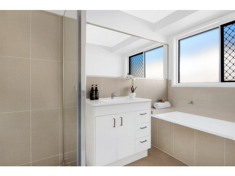 14 Lauren Circuit, Brighton QLD 4017