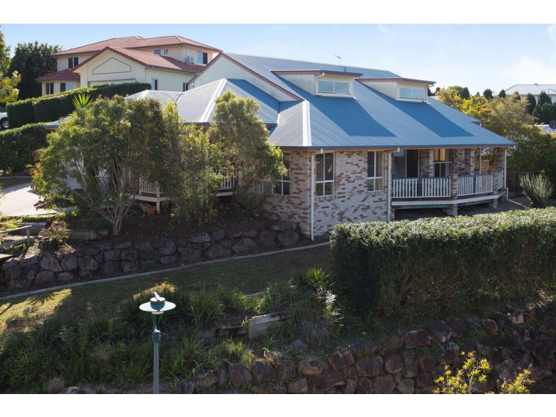 2 Dimbulah Court, Albany Creek QLD 4035