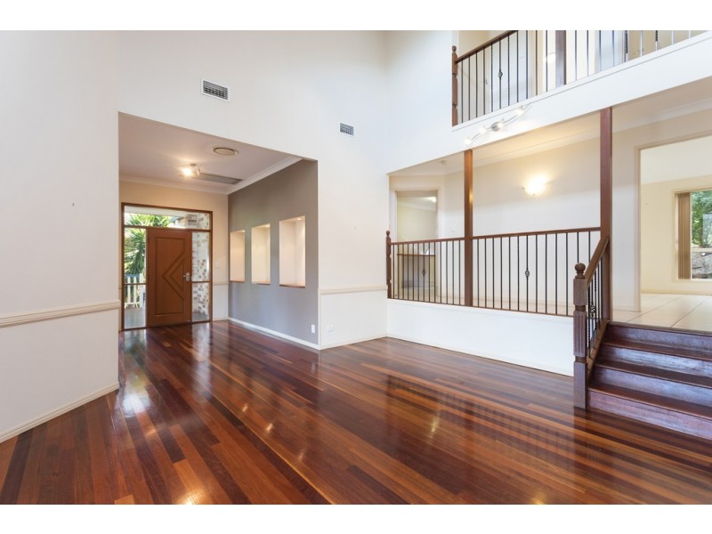 2 Dimbulah Court, Albany Creek QLD 4035