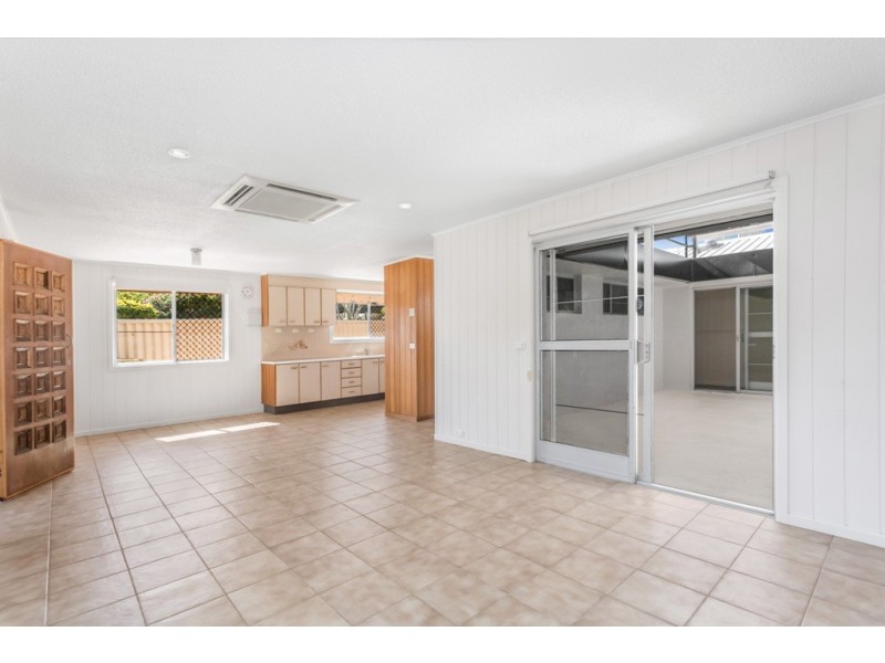 6 Sylvan Court, Kallangur QLD 4503
