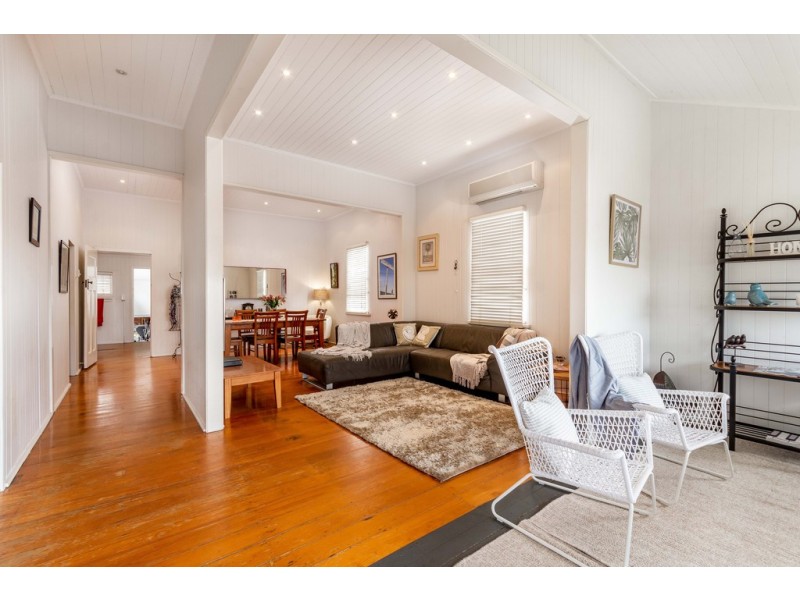 278 Flinders Parade, Sandgate QLD 4017