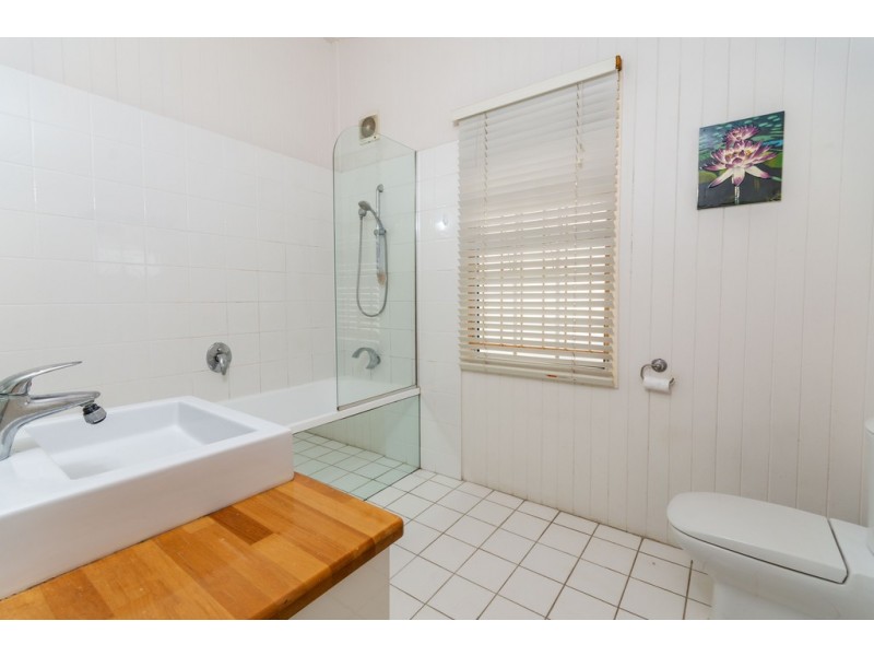 278 Flinders Parade, Sandgate QLD 4017