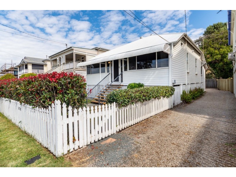 278 Flinders Parade, Sandgate QLD 4017