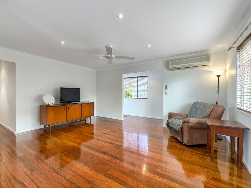 28 Blackwood Road, Geebung QLD 4034