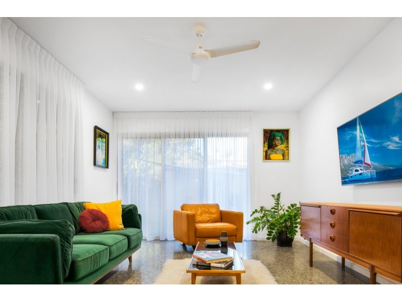 92 Nash Street, Sandgate QLD 4017