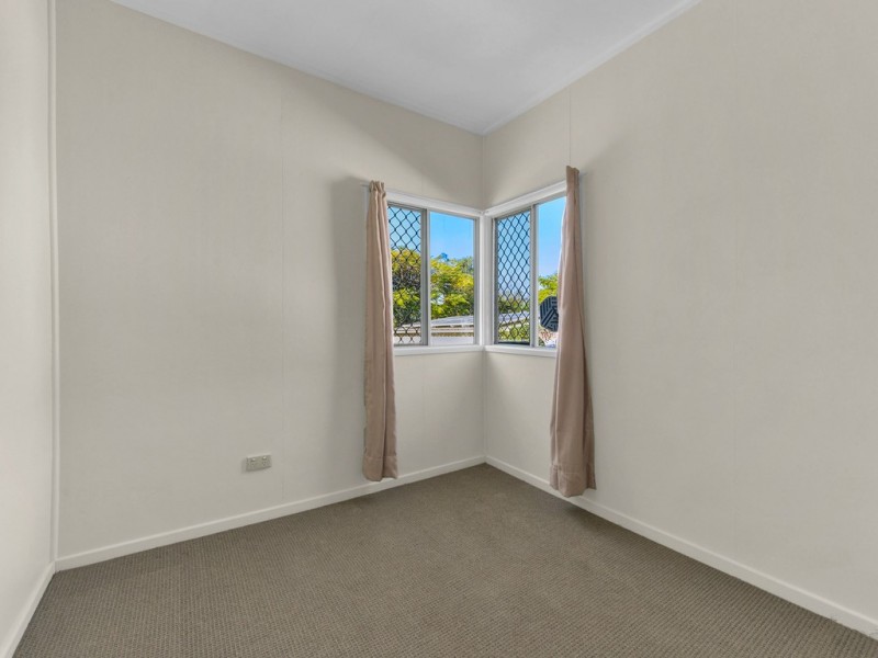 27 Mann Avenue, Northgate QLD 4013