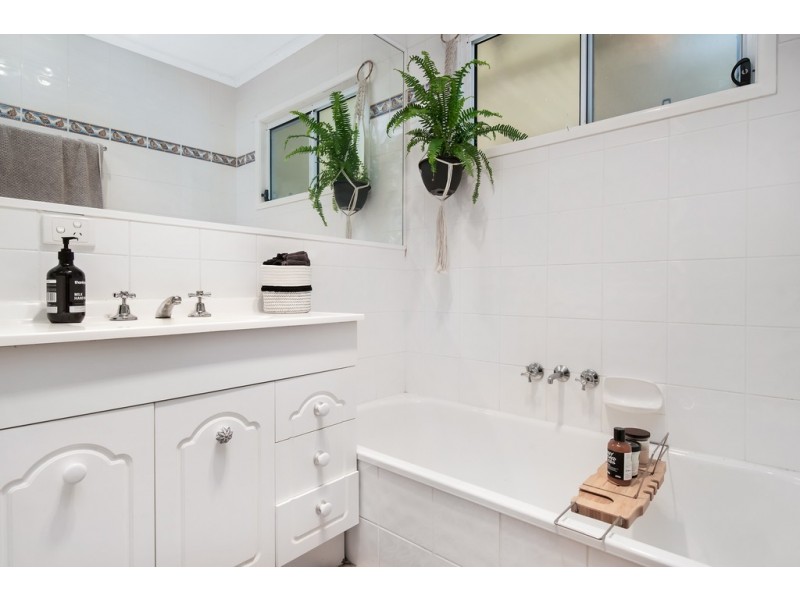 11 Annandale Street, Keperra QLD 4054