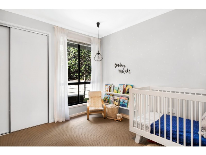 22 Talisman Court, Eatons Hill QLD 4037