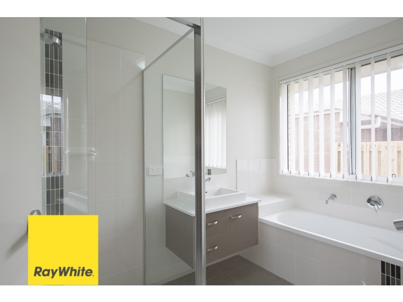 32 Vista Crescent, Pimpama QLD 4209