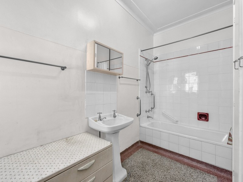 8 Tyler Street, Northgate QLD 4013