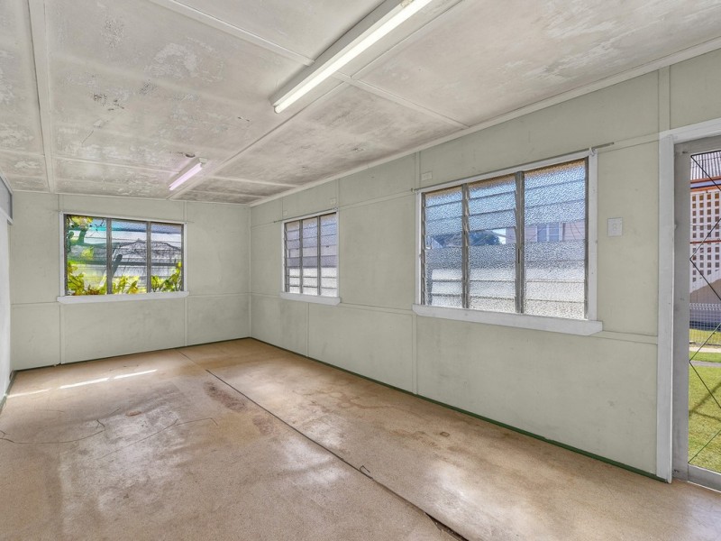 8 Tyler Street, Northgate QLD 4013