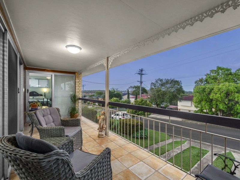 4 Widmark Street, Stafford Heights QLD 4053