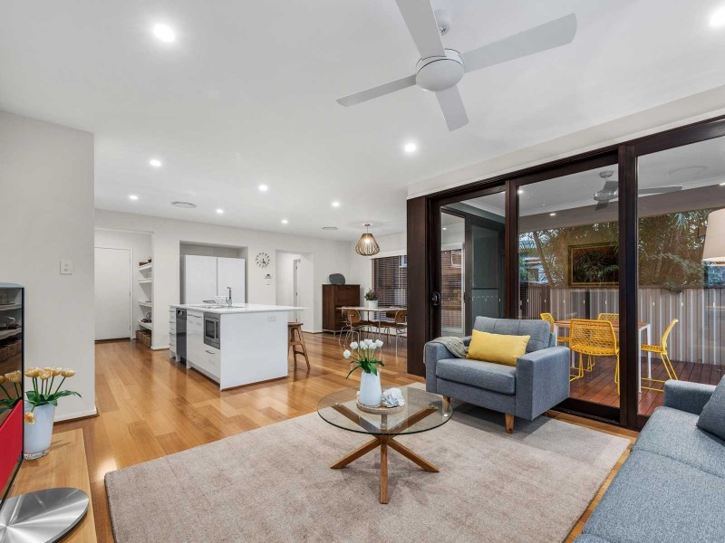 24 Larwill Avenue, Northgate QLD 4013