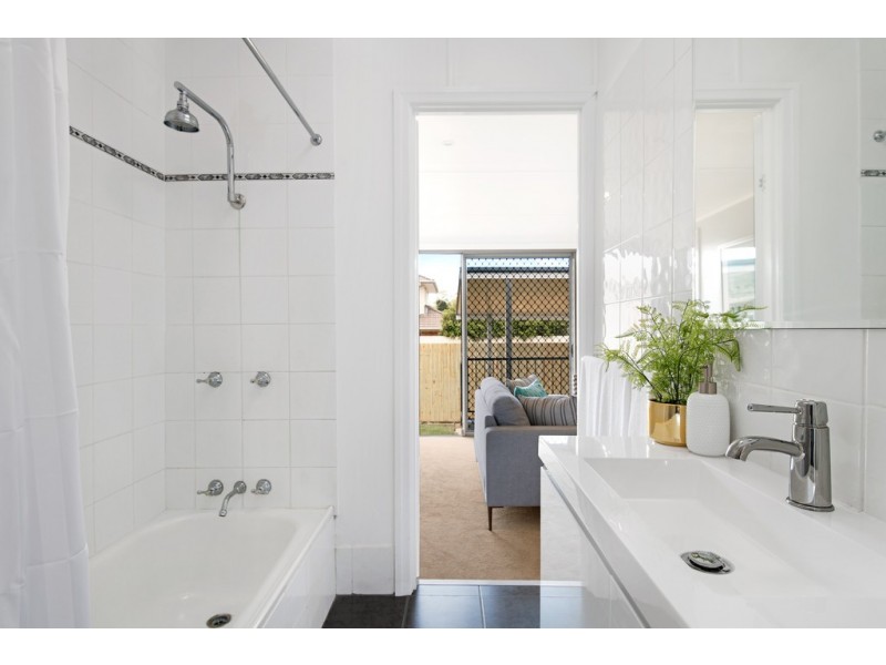 1 Chapman Court, Albany Creek QLD 4035