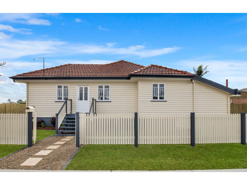 1 Chapman Court, Albany Creek QLD 4035