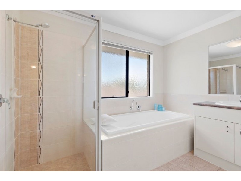 54 Elliot Street, Carseldine QLD 4034