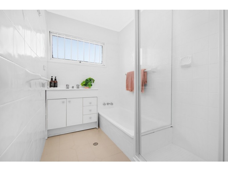 102A Landsboro Avenue, Boondall QLD 4034