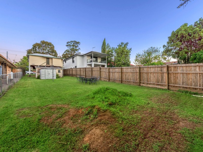 39 Seabreeze Road, Manly West QLD 4179