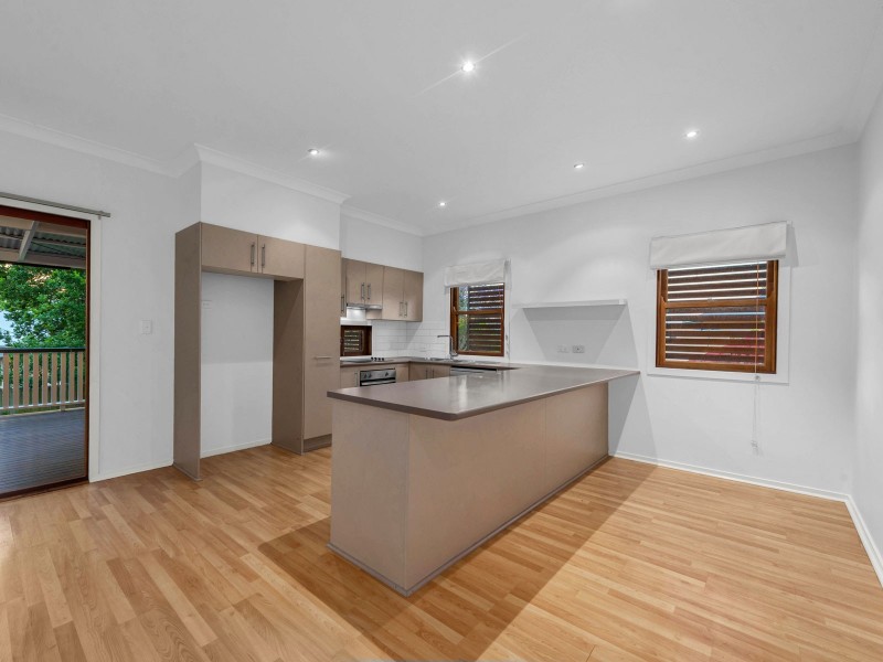 6 Mann Avenue, Northgate QLD 4013