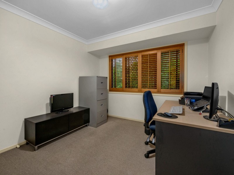 17 Meilland Court, Eatons Hill QLD 4037