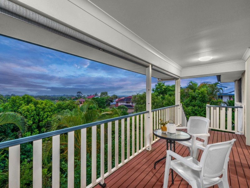 17 Meilland Court, Eatons Hill QLD 4037