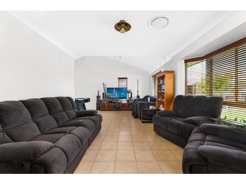 16 Castleroy Court, Albany Creek QLD 4035