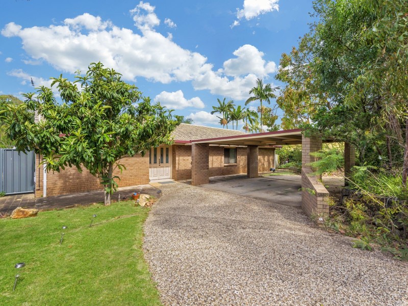 10 Dimboola Street, Bridgeman Downs QLD 4035