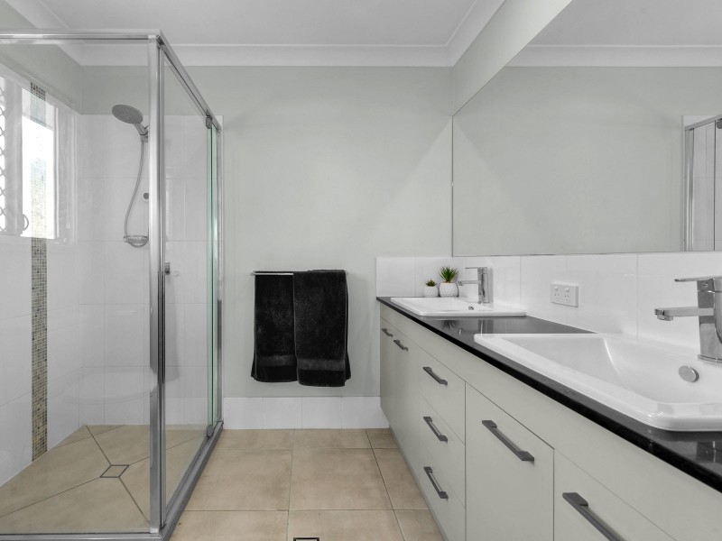 22 Aldritt Place, Bridgeman Downs QLD 4035