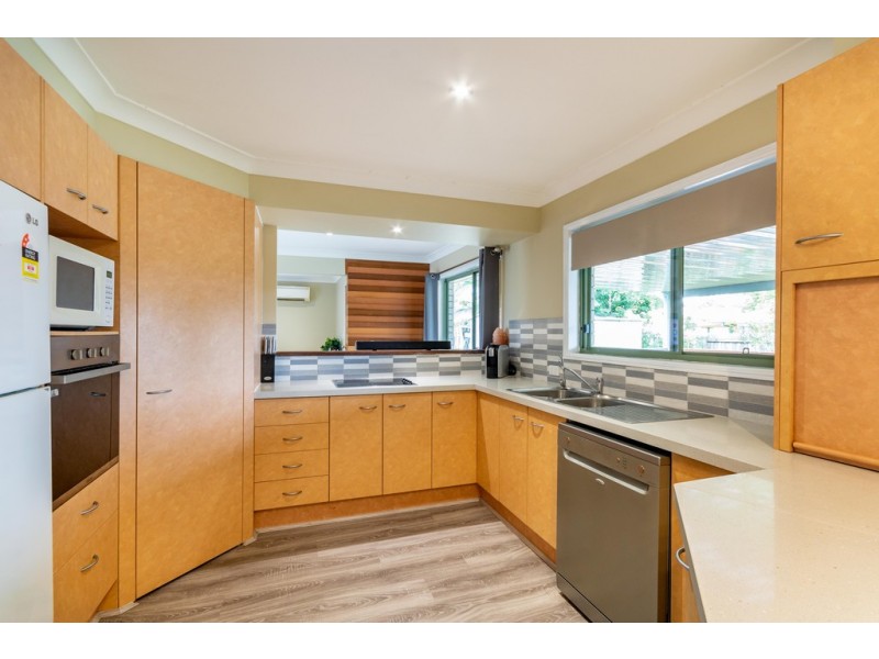 6 Whimbrel Court, Bellmere QLD 4510