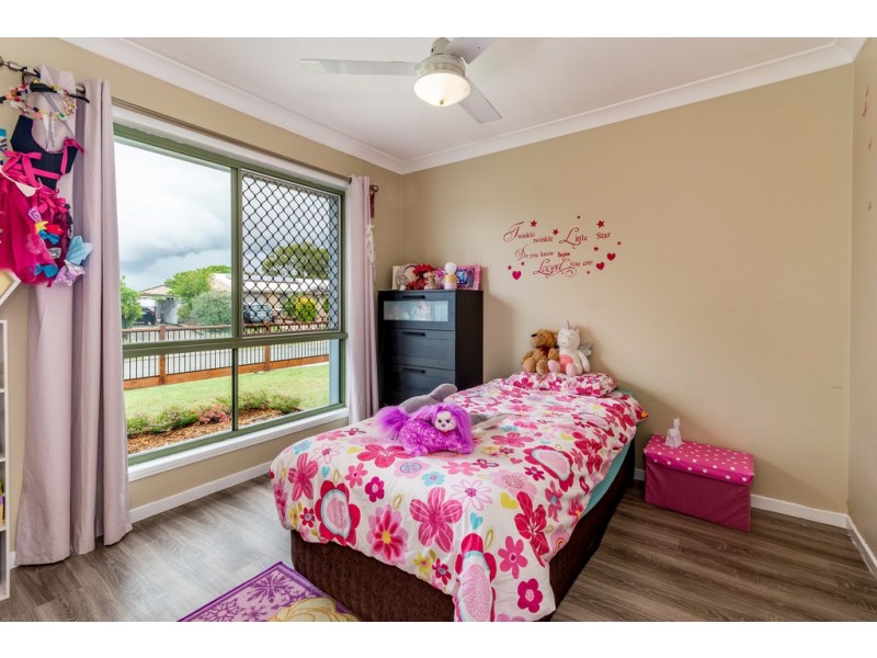 6 Whimbrel Court, Bellmere QLD 4510