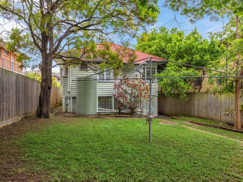 23 Davenport Street, Chermside QLD 4032