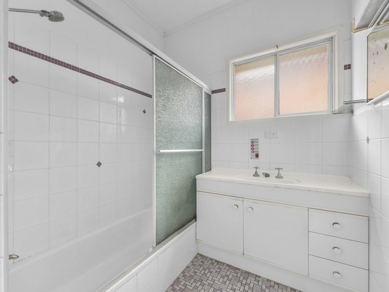 23 Davenport Street, Chermside QLD 4032